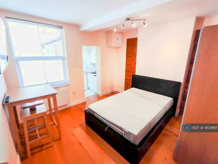 Studio To Rent In Northwood, Northwood, HA6