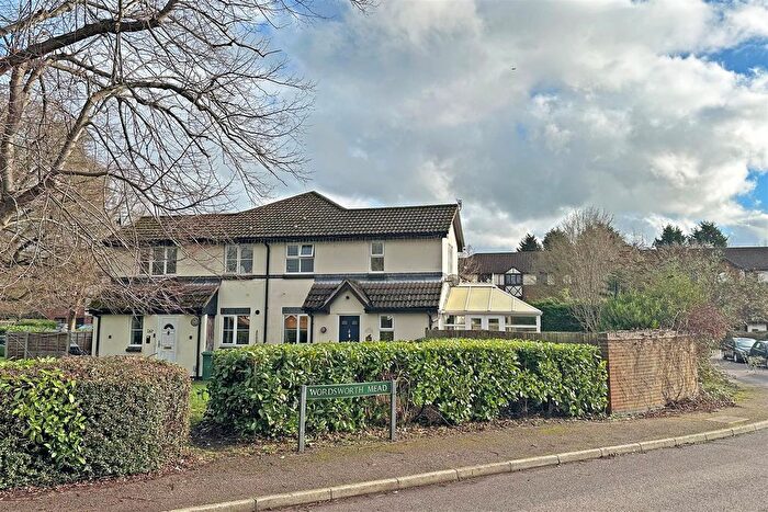 1 Bedroom End Terrace House For Sale In Wordsworth Mead, Redhill, RH1