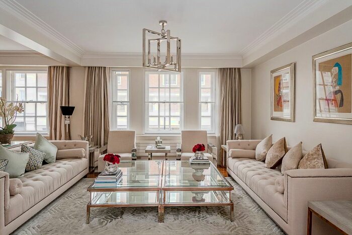 3 Bedroom Flat To Rent In Sloane Street, London, SW1X