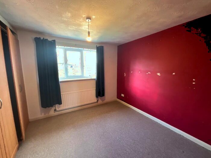 2 Bedroom Semi-Detached House To Rent In Lindum Road, Nottingham, Nottinghamshire, NG6