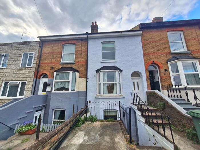 Flat To Rent In Boxley Road, Maidstone, ME14