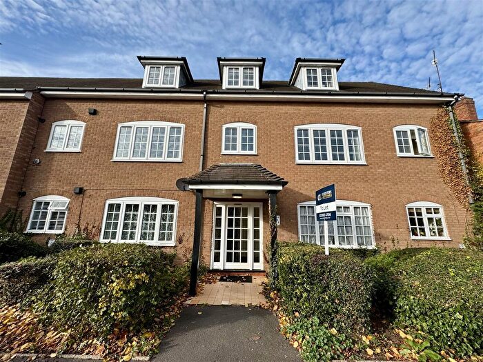 2 Bedroom Flat To Rent In Seven House, Tiddington, CV37