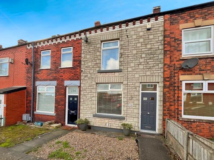 2 Bedroom Terraced House To Rent In Leigh Road, Westhoughton, Bolton, BL5