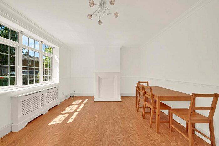 2 Bedroom Semi Detached House To Rent In Churchill Road, Prince Regent, E16