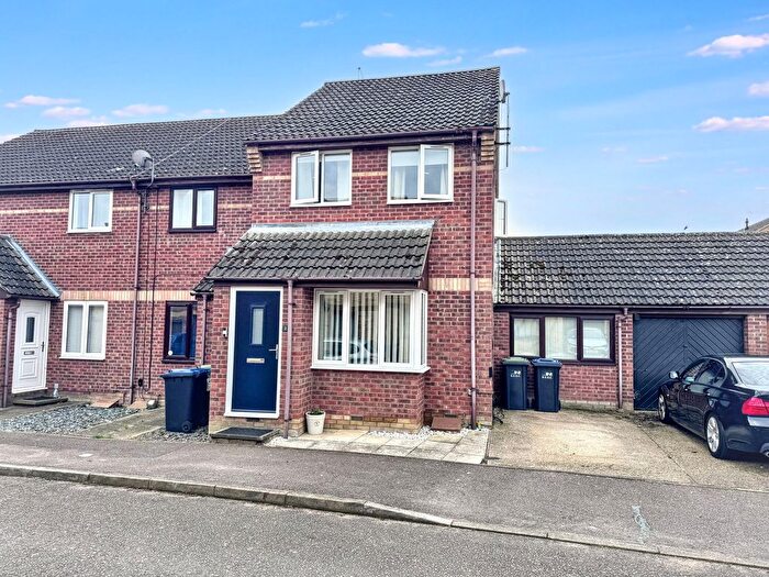 4 Bedroom End Of Terrace House For Sale In Calfe Fen Close, Soham, CB7