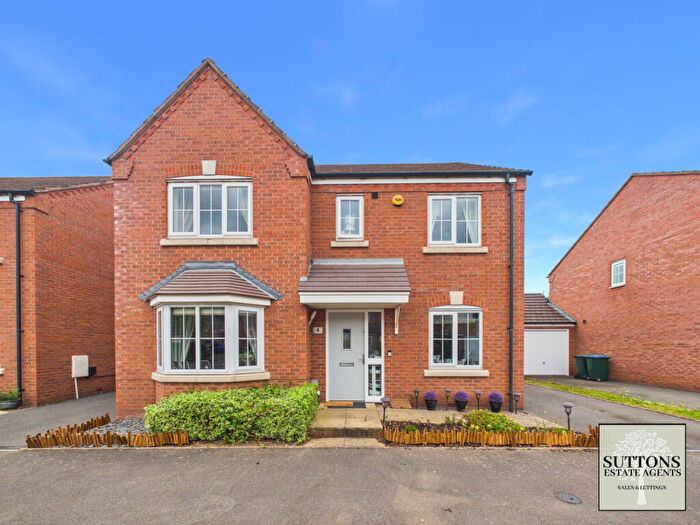 4 Bedroom Detached House For Sale In Bourchier Close, Westwood Heath, Coventry, CV4