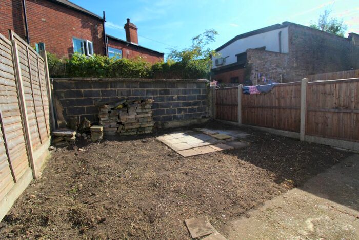 2 Bedroom Flat To Rent In Chapter Road, Willesden Green, NW2