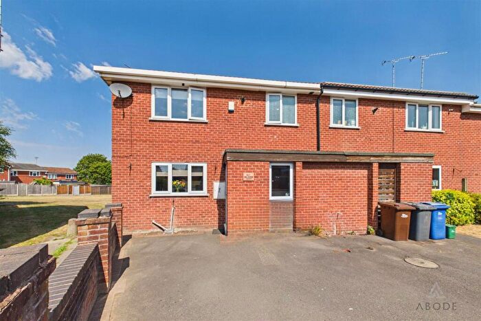 3 Bedroom Semi-Detached House For Sale In Hill Close, Uttoxeter, Staffordshire, ST14