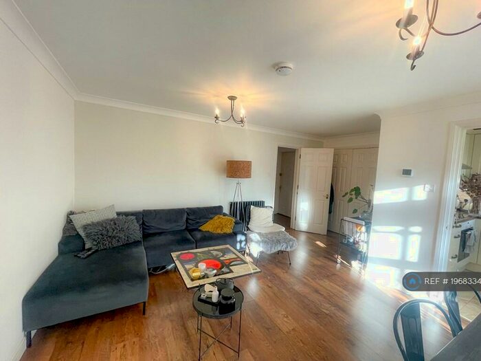 2 Bedroom Flat To Rent In Wesley Avenue, London, E16