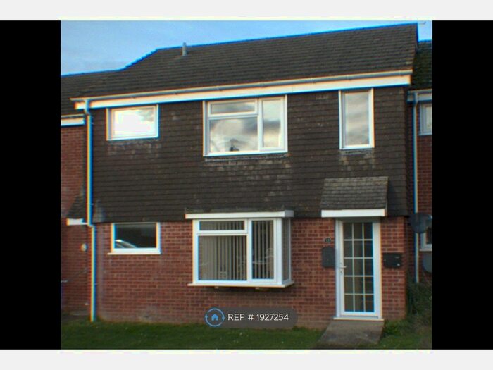 2 Bedroom Flat To Rent In Fairfields, Wool, Wareham, BH20