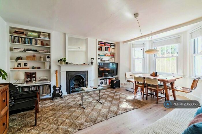 1 Bedroom Flat To Rent In Evering Road, London, N16