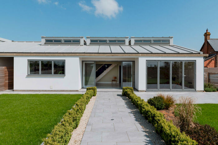 5 Bedroom Semi-Detached House For Sale In For Sale: Oak Apple Barn, Hogshaw, Buckinghamshire, MK18