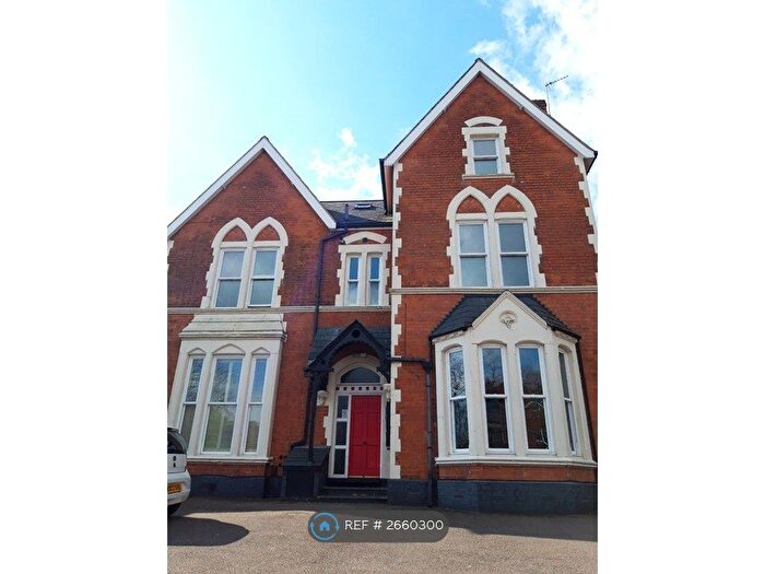 2 Bedroom Flat To Rent In Park Road, Moseley, Birmingham, B13