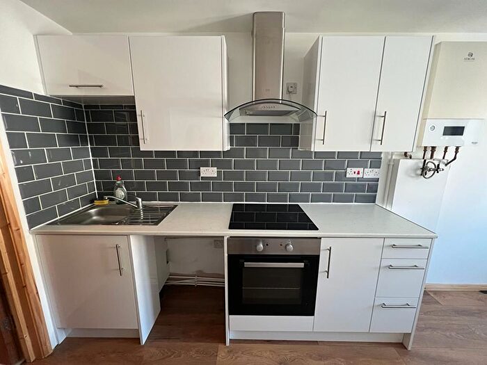 1 Bedroom Flat To Rent In Seven Sisters Road, London, N7