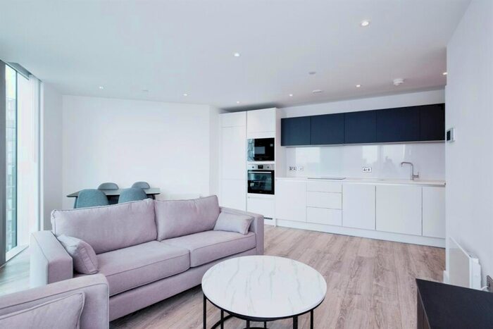 2 Bedroom Flat To Rent In Thr, New Jackson, M15