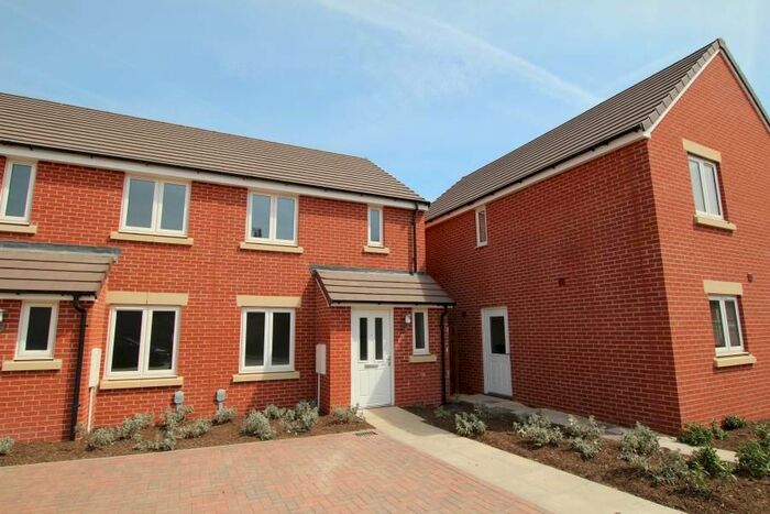 3 Bedroom Terraced House To Rent In George Boon Drive, Bristol, BS11