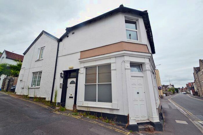 1 Bedroom Flat To Rent In Old Street, Clevedon, BS21