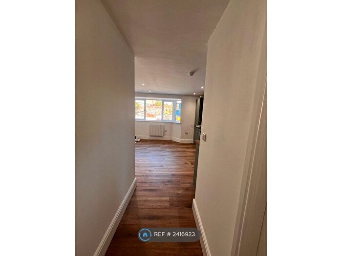 1 Bedroom Flat To Rent In Brook Lane, Chester, CH2