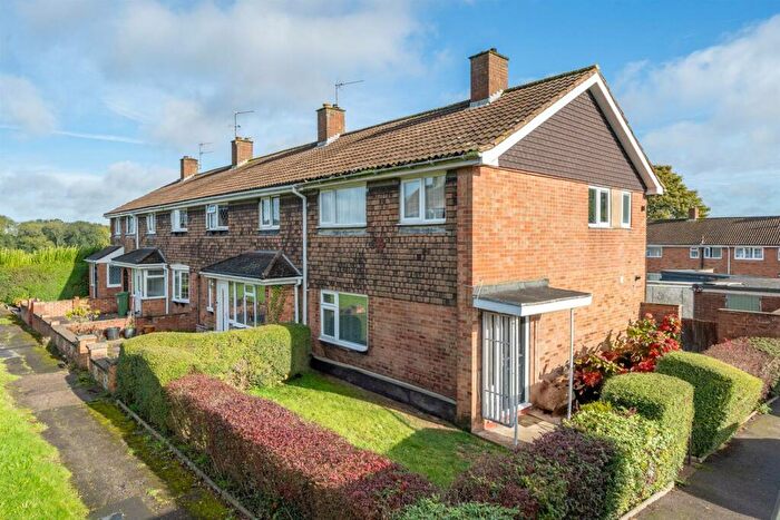 2 Bedroom End Of Terrace House For Sale In Fennycroft Road, Gadebridge, Hemel Hempstead, HP1