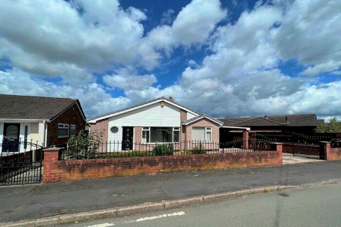 3 Bedroom Bungalow To Rent In Bradwell Road, Warrington, WA3