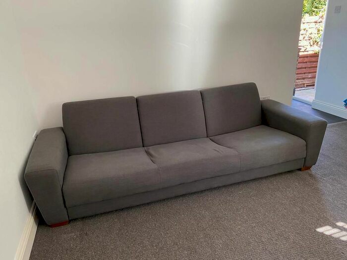 Studio To Rent In Craigdale Road, Romford, RM11