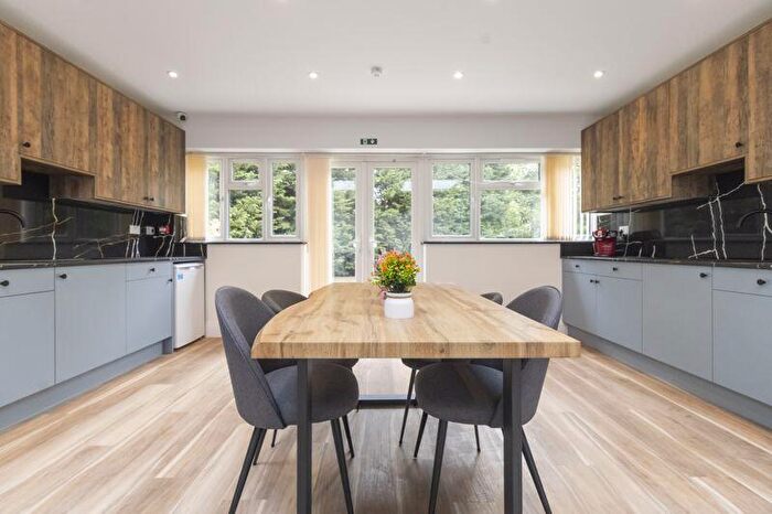 Studio To Rent In Hanmer Road, Next To St Thomas Church, Milton Keynes, MK6