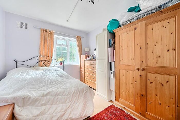 1 Bedroom Flat For Sale In Brent Street, Hendon, NW4