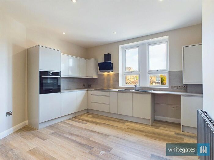 3 Bedroom Apartment To Rent In Station Road, Clayton, Bradford, West Yorkshire, BD14