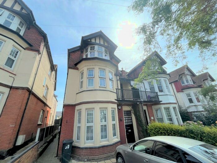 Studio To Rent In Palmerston Road, Westcliff-On-Sea, *Studio*, SS0