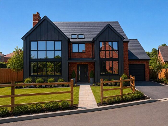 4 Bedroom Detached House For Sale In Cleridge Place, Bishops Green, Berkshire, RG20