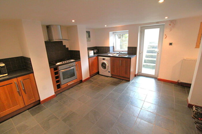 2 Bedroom Terraced House For Sale In Broomfield Road, Marsh, Huddersfield, HD1