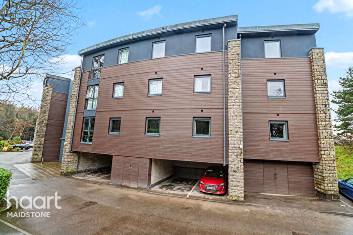 1 Bedroom Flat For Sale In Sandling Lane, Maidstone, ME14