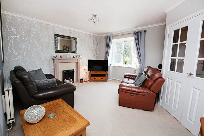5 Bedroom Detached House For Sale In Sandpiper Drive, Uttoxeter, ST14