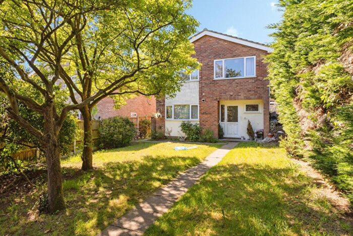 4 Bedroom Detached House For Sale In Nightingale Drive, Taverham, Norwich, NR8