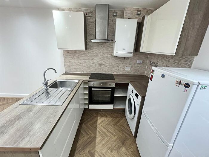 1 Bedroom Flat To Rent In Albert Road, Kings Heath, Birmingham, B14