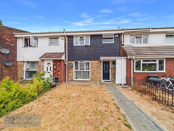 3 Bedroom Terraced House For Sale In Morecambe Close, Bewbush, Crawley, RH11