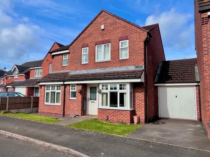 4 Bedroom Detached House To Rent In Reeves Close, Tipton, DY4