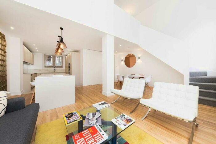 2 Bedroom Flat To Rent In Johnson Street, Shadwell, E1