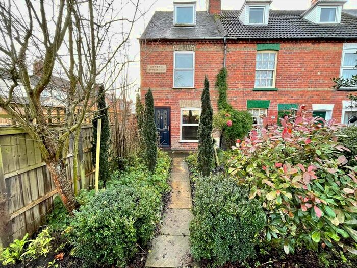 3 Bedroom End Of Terrace House To Rent In Otters Cottages, Lincoln, LN5