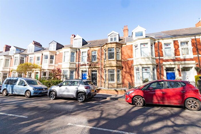 4 Bedroom Terraced House For Sale In West Park Road, Gateshead, NE8