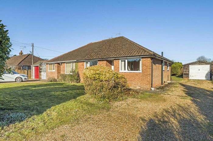 2 Bedroom Bungalow For Sale In Soldridge Road, Medstead, Alton, Hampshire, GU34