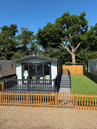 2 Bedroom Park Home For Sale In The Oaks Holiday Park, Chapel Road, IP10