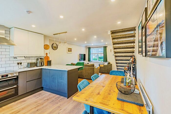 2 Bedroom Detached House For Sale In Alpine Road, Redhill, Surrey, RH1