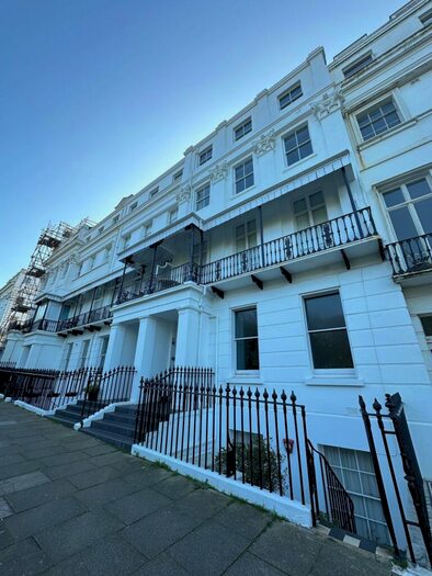 1 Bedroom Flat To Rent In Sussex Square, BN2