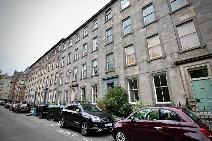 5 Bedroom Flat To Rent In Lauriston Park, Tollcross, Edinburgh, EH3