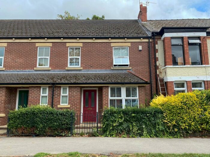 3 Bedroom Town House To Rent In Salisbury Street, Hull, HU5