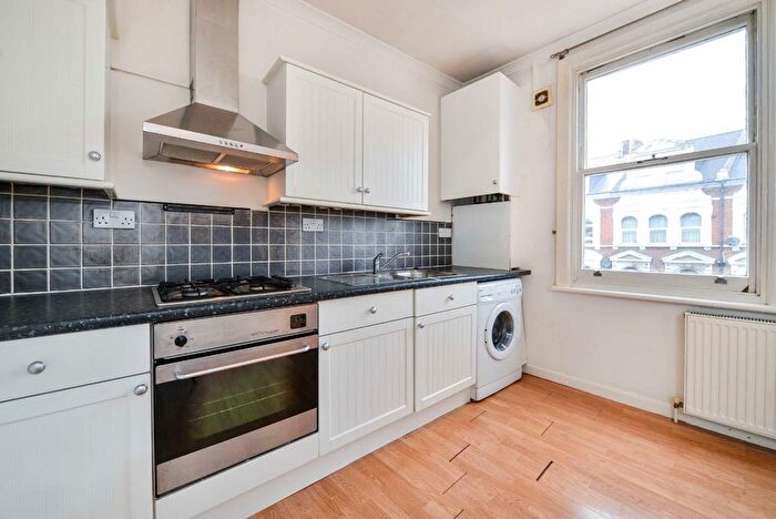 1 Bedroom Flat To Rent In Balham High Road, Balham, SW12