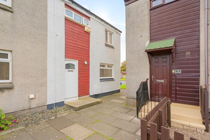 3 Bedroom End Of Terrace House For Sale In Mitchell Walk, Rosyth, KY11