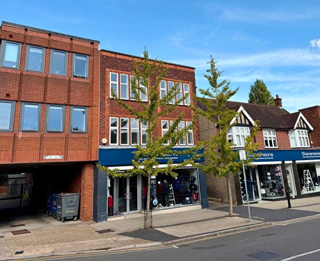 4 Bedroom Flat To Rent In Victoria Street, St. Albans, Hertfordshire, AL1