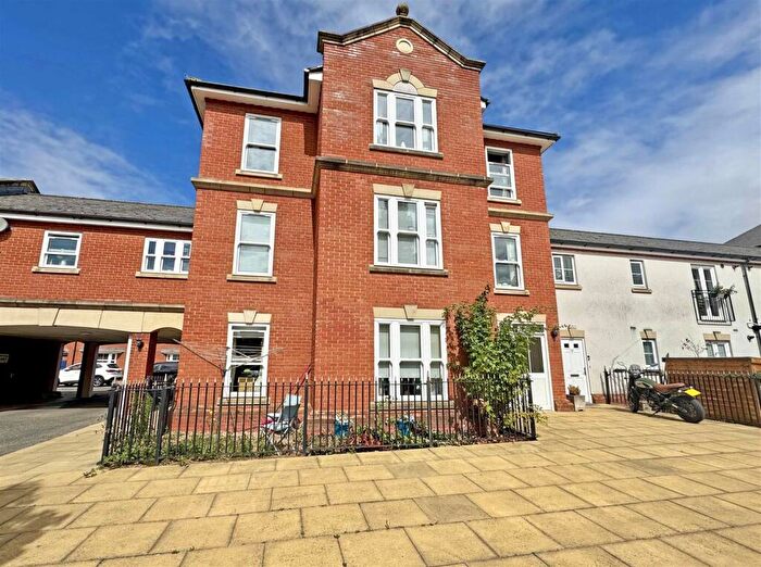 2 Bedroom Apartment For Sale In Fayrewood Drive, Great Leighs, Chelmsford, CM3